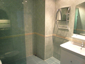 Современная дизайнерская ванная комната
