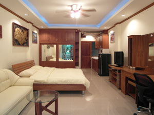 Baan Suan Lalana 公寓
