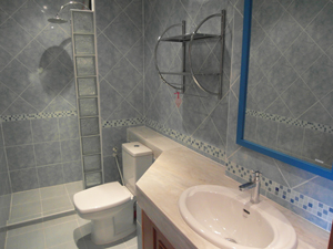 Современная дизайнерская ванная комната